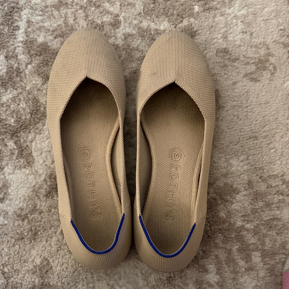 Rothy's The Flat in Ecru size 9